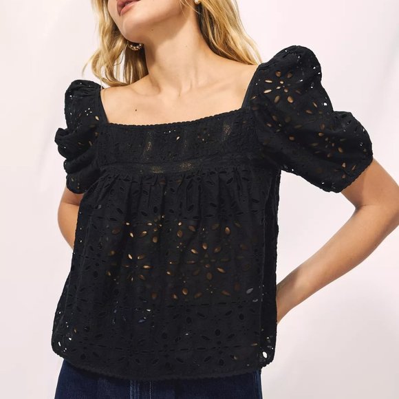 Aritzia Tops - Aritzia Patchouli Eyelet Blouse M